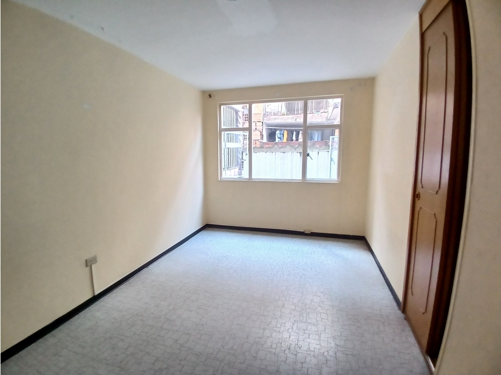Casa en venta en Gustavo Restrepo, Bogotá · foto 8 de 24