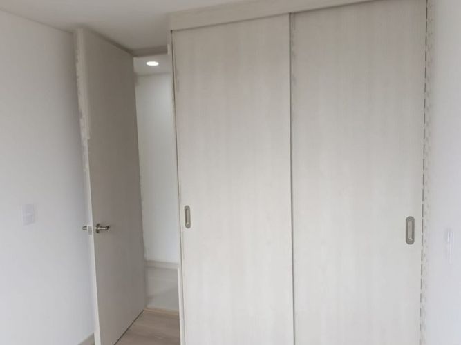 Apartamento de 3 alcobas en venta en San Juan Bautista, Itagüí, 67 m² · foto 11 de 17