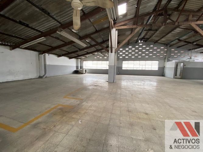 Bodega en arriendo en Colombia, Medellín, 600 m² · foto 4 de 7