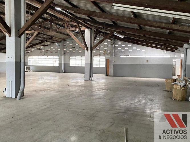 Bodega en arriendo en Colombia, Medellín, 600 m² · foto 7 de 7