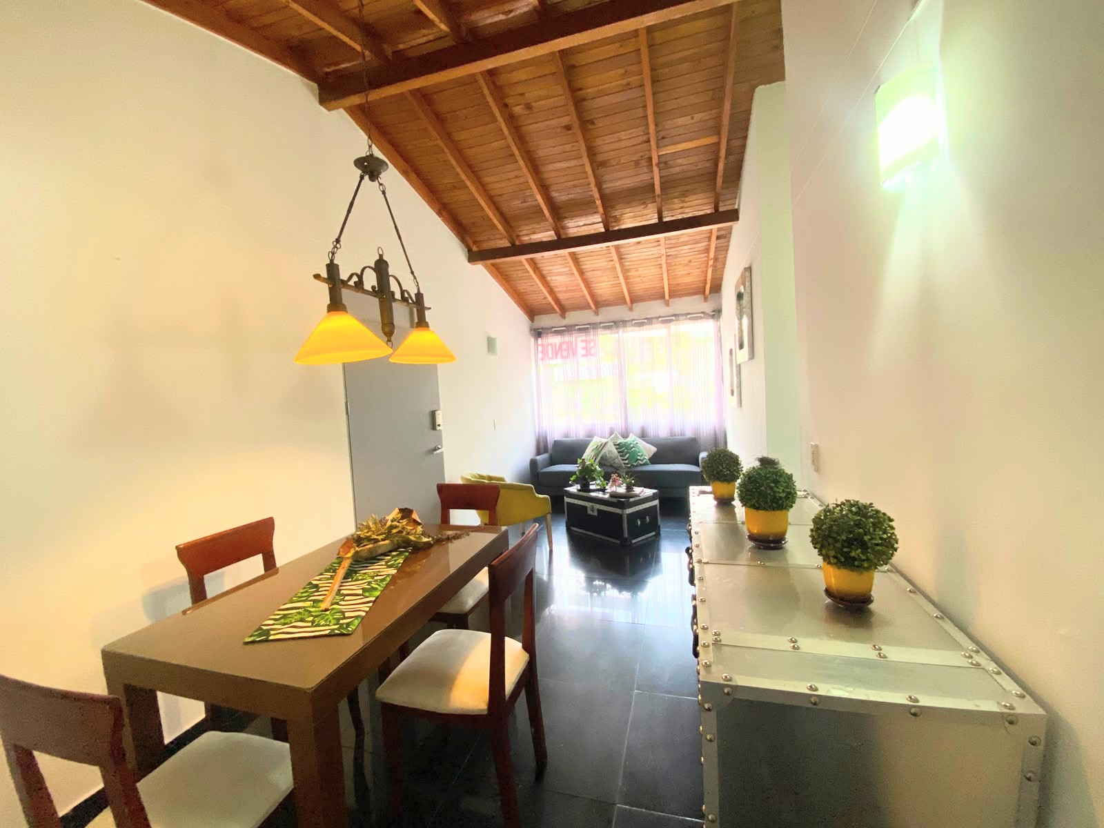 Apartamento en venta en Loma Del Esmeraldal, Envigado · foto 2 de 12