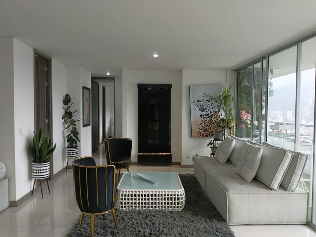 Apartamento en venta en San Juan Bautista, Itagüí · foto 2 de 20