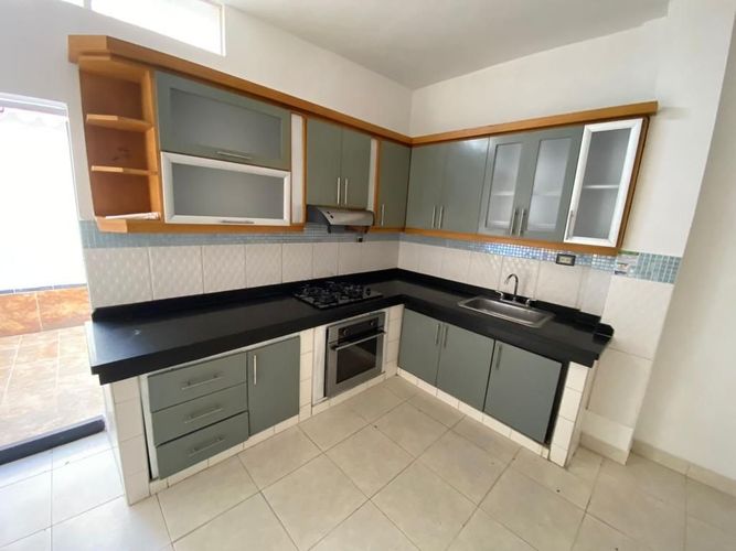 Casa de 4 alcobas en venta en Santander, Villa del Rosario, 280 m² · foto 5 de 19