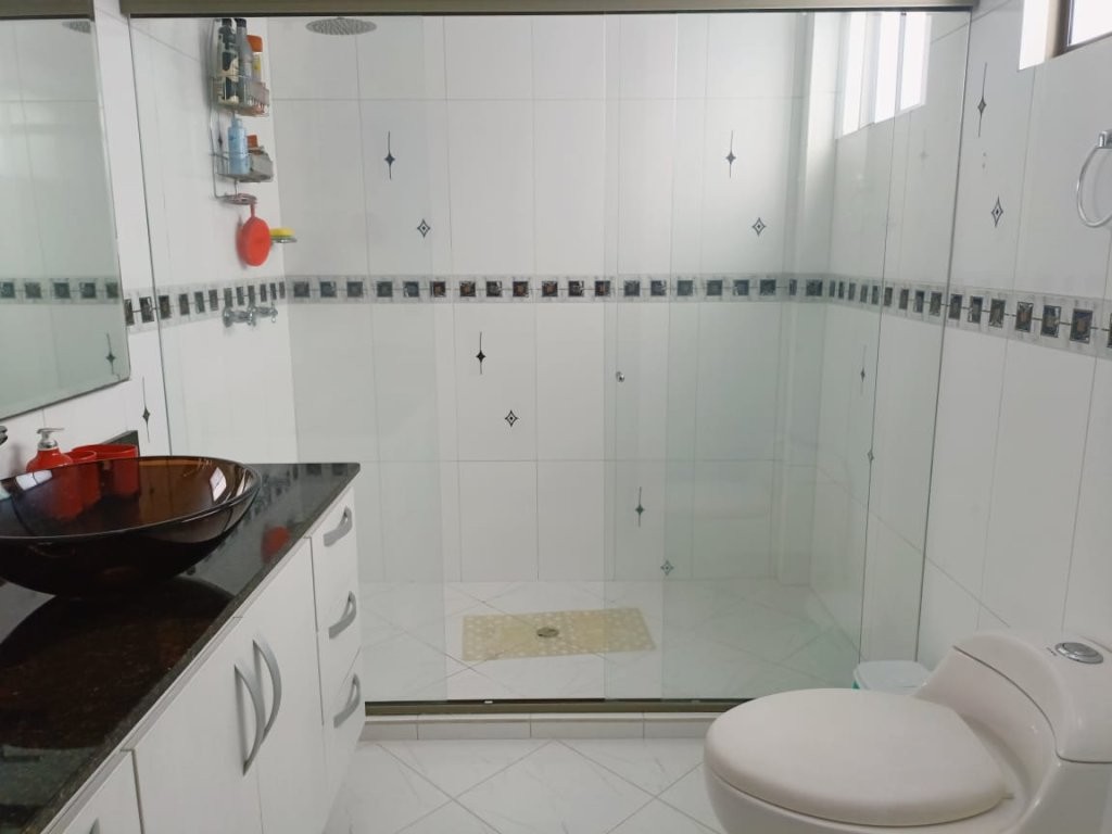 Casa en arriendo en San Juan Bautista, Itagüí · foto 11 de 16