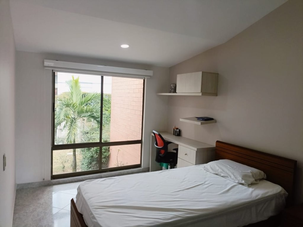 Casa en arriendo en San Juan Bautista, Itagüí · foto 9 de 16