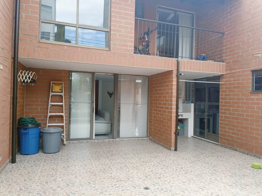 Casa en arriendo en San Juan Bautista, Itagüí · foto 16 de 16