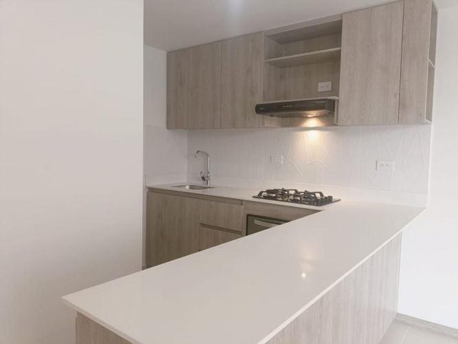 Apartamento de 3 alcobas en venta en San Juan Bautista, Itagüí, 68 m² · foto 6 de 15