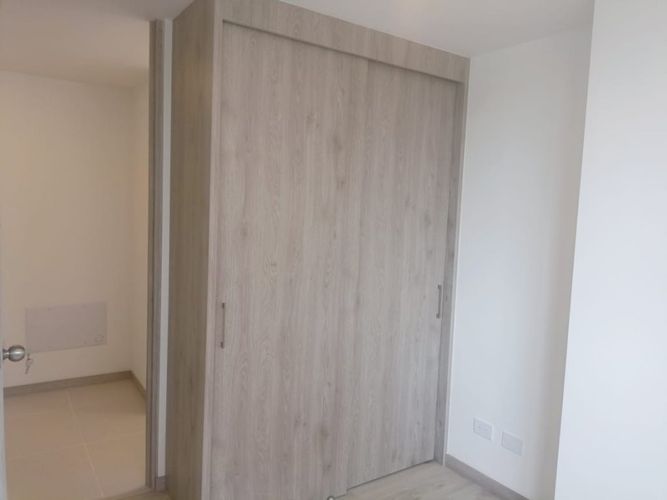 Apartamento de 3 alcobas en venta en San Juan Bautista, Itagüí, 68 m² · foto 11 de 15