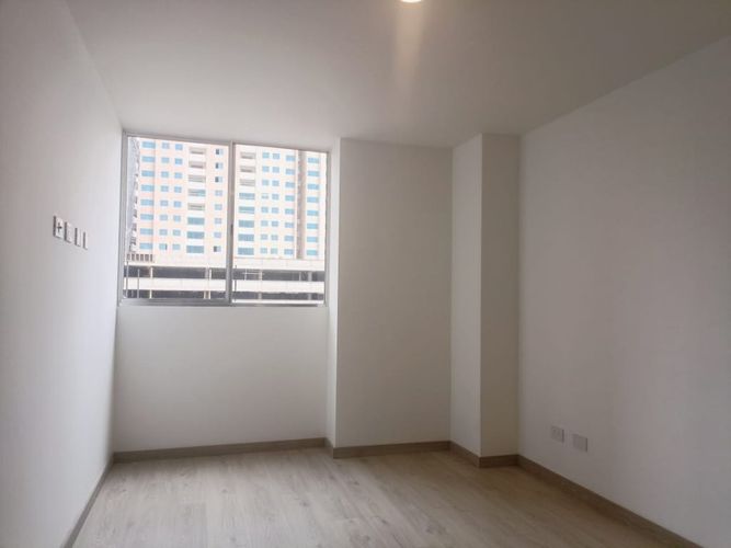 Apartamento de 3 alcobas en venta en San Juan Bautista, Itagüí, 68 m² · foto 8 de 15