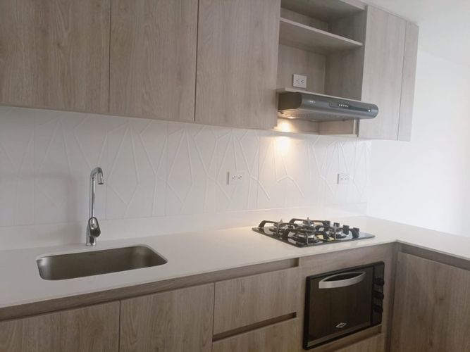 Apartamento de 3 alcobas en venta en San Juan Bautista, Itagüí, 68 m² · foto 7 de 15