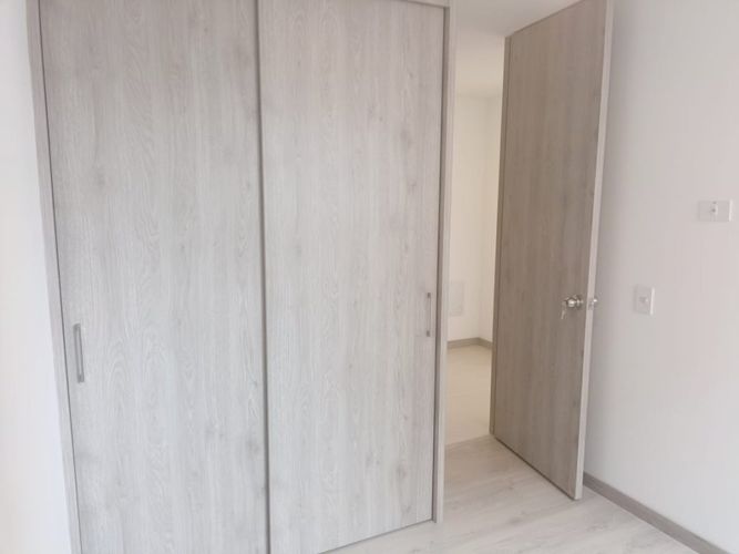 Apartamento de 3 alcobas en venta en San Juan Bautista, Itagüí, 68 m² · foto 12 de 15