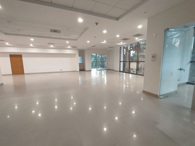 Oficina en arriendo en El Poblado, Medellín, 209 m² · foto 8 de 10