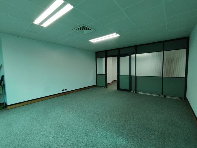Oficina en arriendo en El Poblado, Medellín, 48 m² · foto 7 de 9