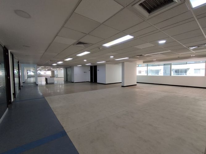Oficina en arriendo en Villa Carlota, Medellín, 509 m² · foto 8 de 15