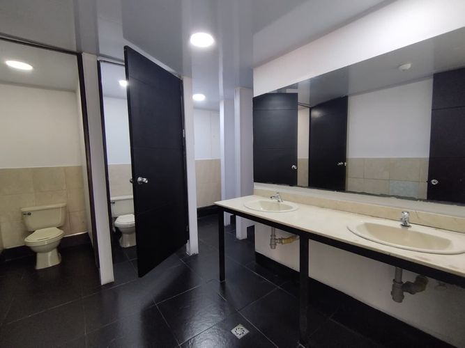 Oficina en arriendo en Villa Carlota, Medellín, 509 m² · foto 12 de 15