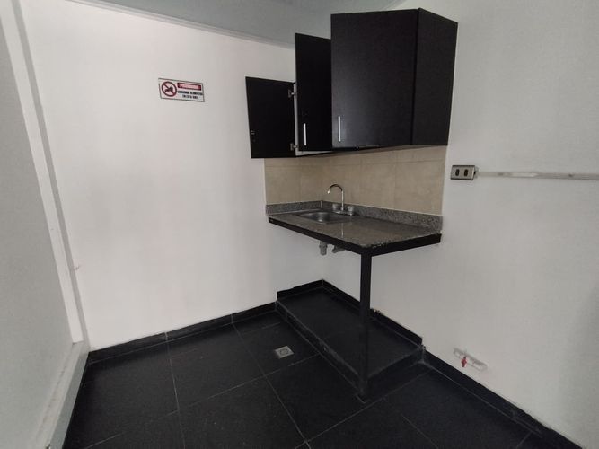 Oficina en arriendo en Villa Carlota, Medellín, 509 m² · foto 13 de 15