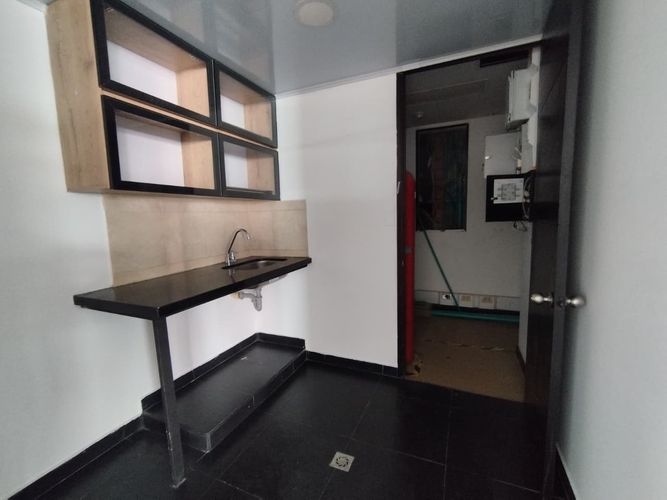 Oficina en arriendo en Villa Carlota, Medellín, 506 m² · foto 14 de 16