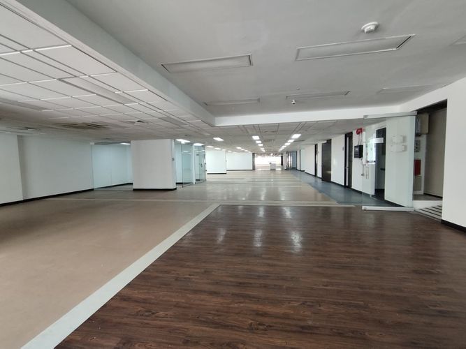 Oficina en arriendo en Villa Carlota, Medellín, 1015 m² · foto 16 de 20
