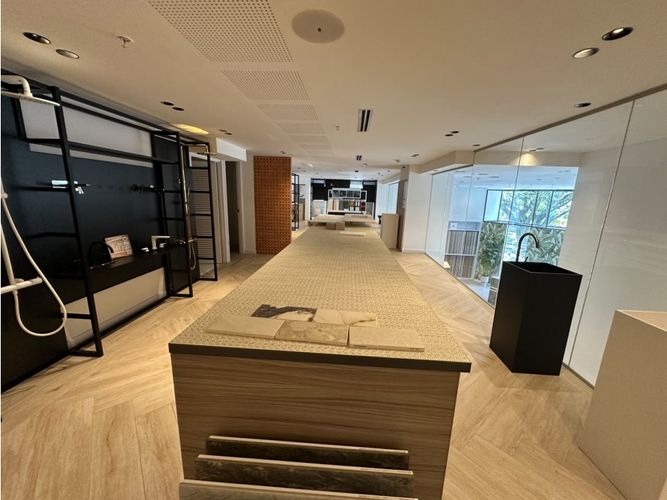 Local en arriendo en Milla De Oro, Medellín, 130 m² · foto 10 de 11