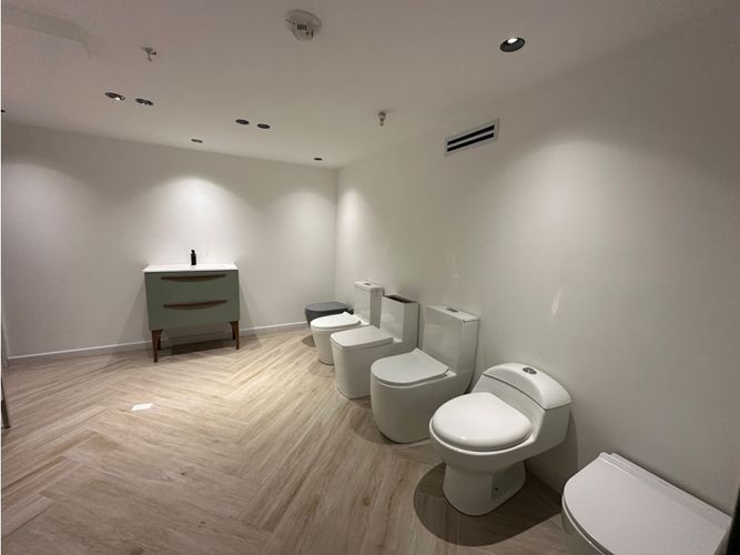 Local en arriendo en Milla De Oro, Medellín, 130 m² · foto 11 de 11