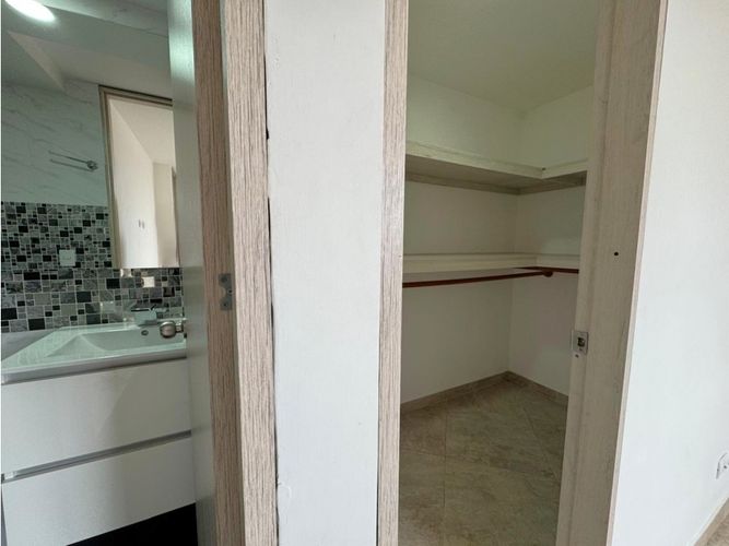 Apartamento de 3 alcobas en venta en Ancon Sur, Sabaneta, 86 m² · foto 17 de 24