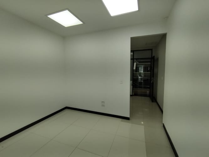 Local en arriendo en El Poblado, Medellín, 92 m² · foto 8 de 17