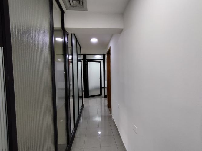 Oficina en arriendo en El Poblado, Medellín, 140 m² · foto 6 de 20
