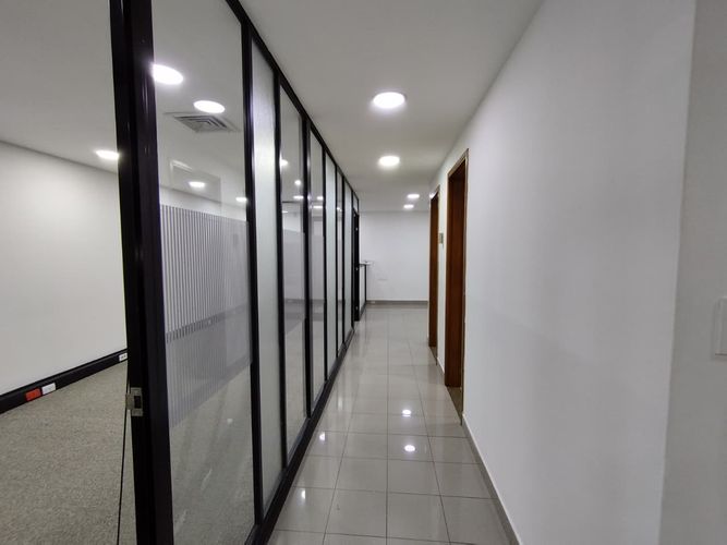 Oficina en arriendo en El Poblado, Medellín, 140 m² · foto 12 de 20