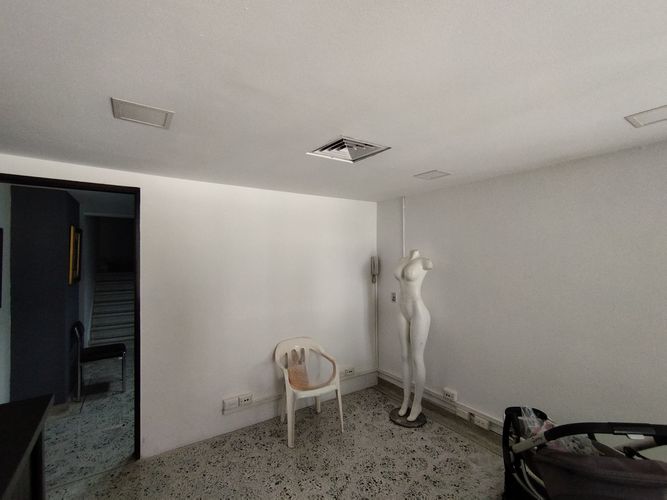 Oficina en arriendo en El Poblado, Medellín, 14 m² · foto 4 de 8