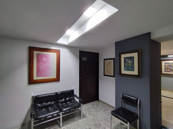 Oficina en arriendo en El Poblado, Medellín, 14 m² · foto 8 de 8
