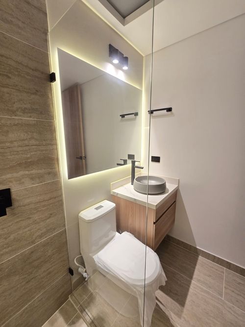 Casa de 3 alcobas en venta en San Antonio De Pereira, Rionegro, 174 m² · foto 3 de 24