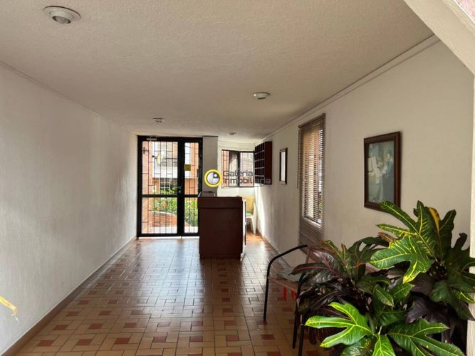 Apartamento de 3 alcobas en venta en La Floresta, Bucaramanga, 105 m² · foto 2 de 14
