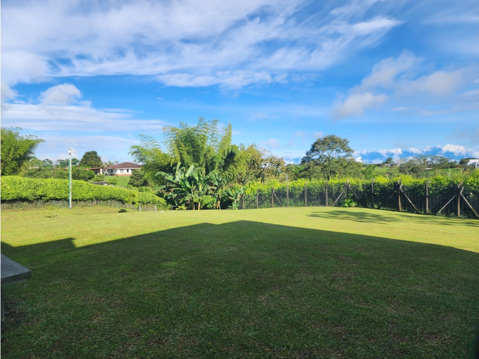 Casa en venta en Cambulos, Pereira · foto 10 de 24