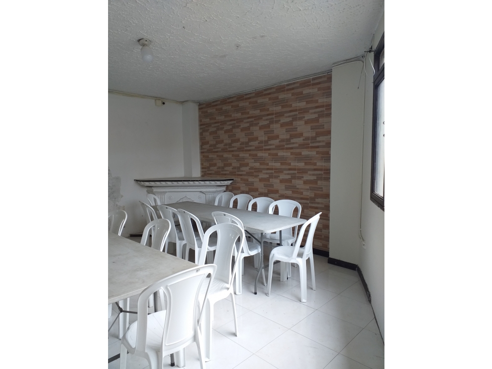 Casa en venta en Los Arrayanes, Pereira · foto 3 de 24