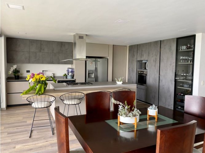 Casa de 4 alcobas en venta en Cerritos, Pereira, 621 m² · foto 10 de 22