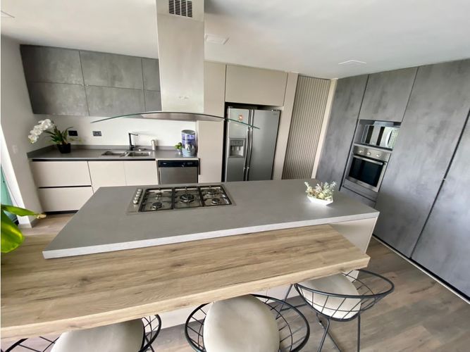 Casa de 4 alcobas en venta en Cerritos, Pereira, 621 m² · foto 13 de 22