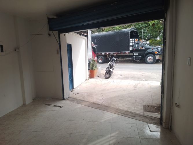 Local en arriendo en San Fernando, Itagüí, 52 m² · foto 8 de 8