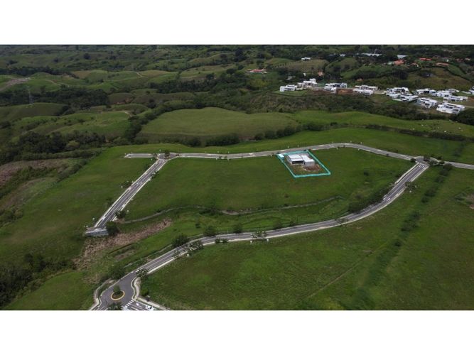 Lote en venta en Cerritos, Pereira, 2179 m² · foto 2 de 16