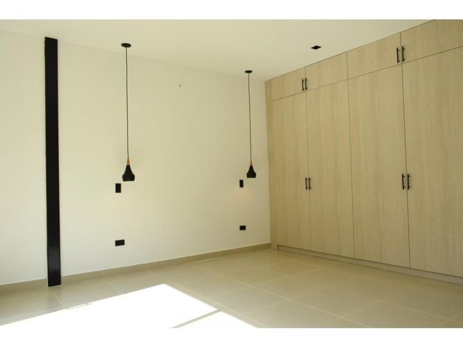 Casa de 4 alcobas en venta en Cerritos, Pereira, 415 m² · foto 13 de 16