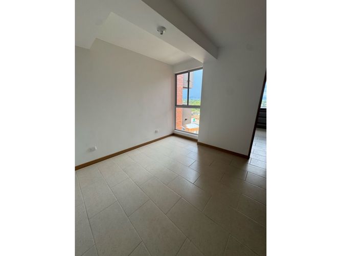 Apartamento de 2 alcobas en venta en Cerritos, Pereira, 69 m² · foto 13 de 24