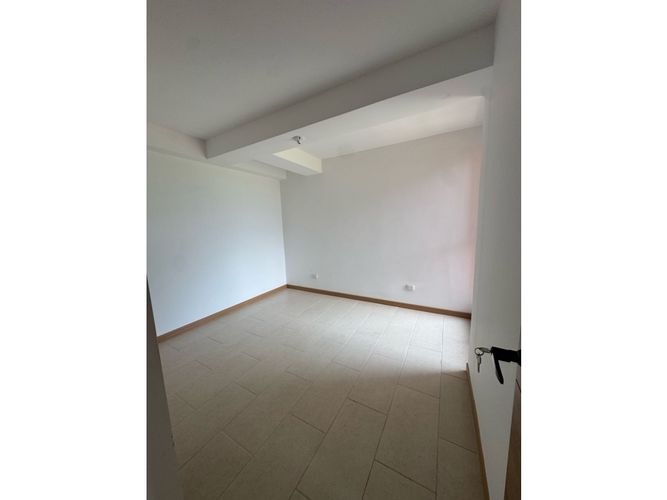 Apartamento de 2 alcobas en venta en Cerritos, Pereira, 69 m² · foto 14 de 24