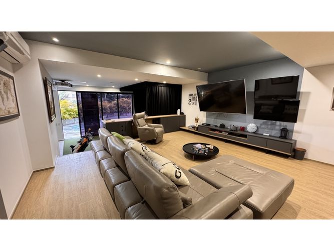 Casa de 7 alcobas en venta en Pinares, Pereira, 716 m² · foto 3 de 15