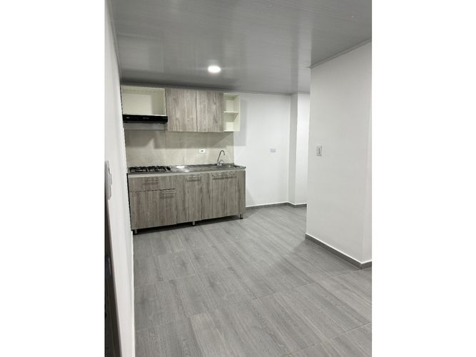 Edificio en venta en San Jose, Pereira, 295 m² · foto 3 de 12