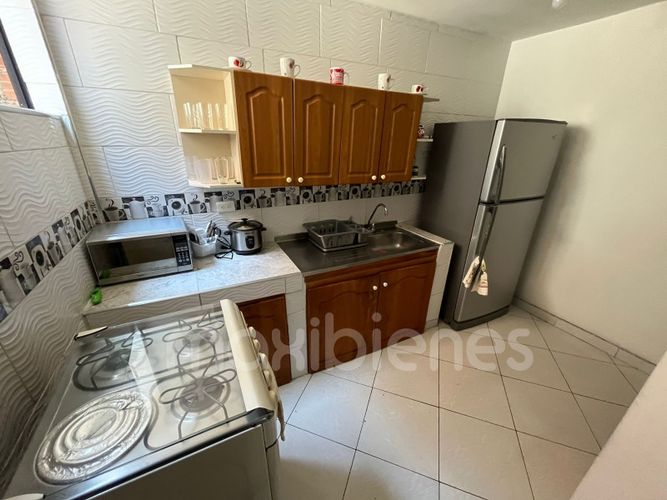 Casa de 4 alcobas en venta en Castilla, Medellín, 75 m² · foto 4 de 12