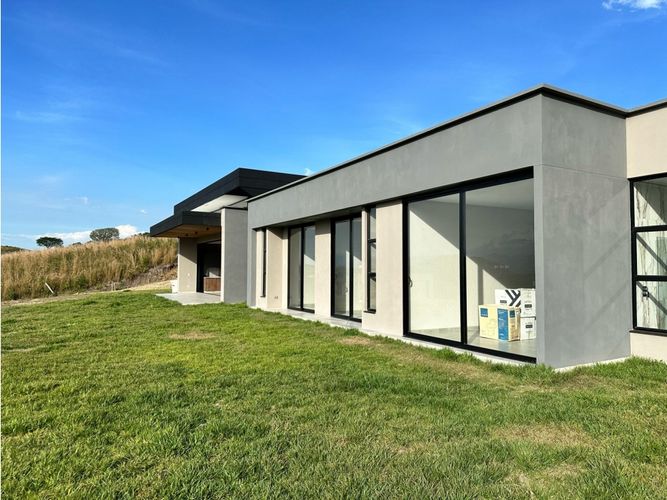 Casa de 4 alcobas en venta en Cerritos, Pereira, 290 m² · foto 3 de 24