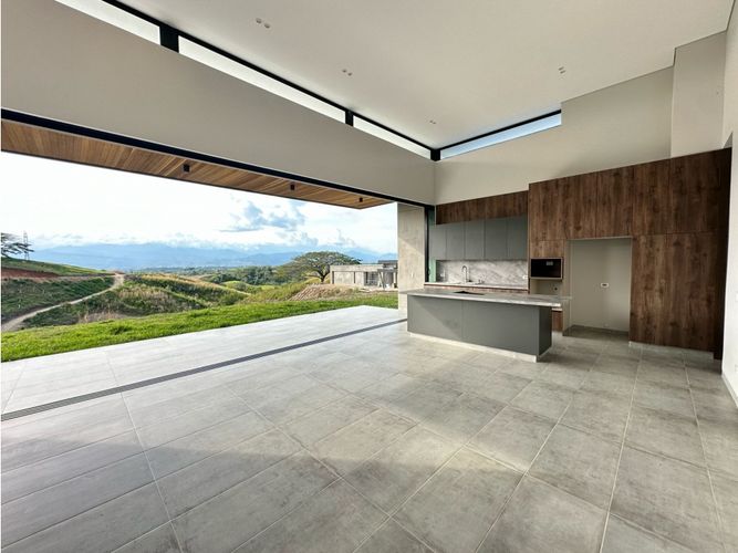 Casa de 4 alcobas en venta en Cerritos, Pereira, 290 m² · foto 12 de 24