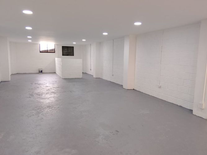Bodega en venta en Zona Rural, Itagüí, 114 m² · foto 8 de 13