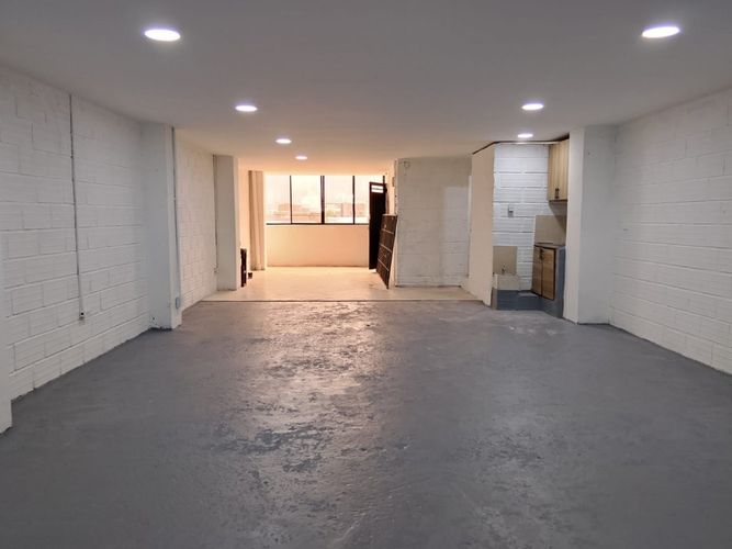 Bodega en venta en Zona Rural, Itagüí, 114 m² · foto 3 de 13