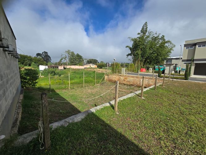 Lote en venta en Rionegro, 102 m² · foto 3 de 4