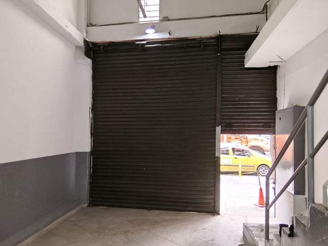 Bodega en venta en San Juan Bautista, Itagüí, 350 m² · foto 12 de 14